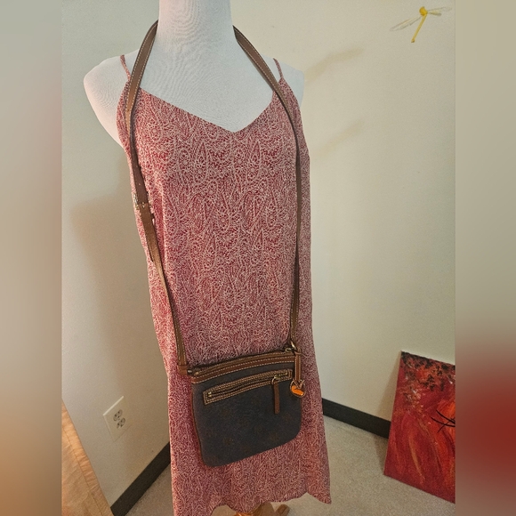 Dooney and Bourke Purse EUC - Picture 4 of 5